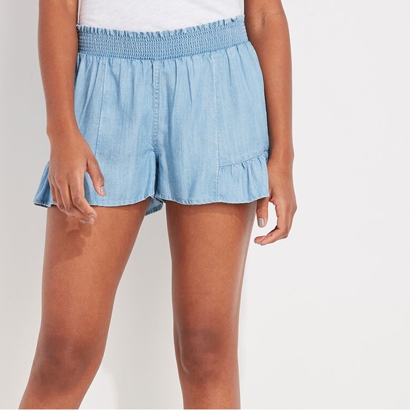 Vineyard Vines Pants - NWT Vineyard Vines Chambray Pull On Blue Shorts Smocked Ruffle Summer Beach Boho